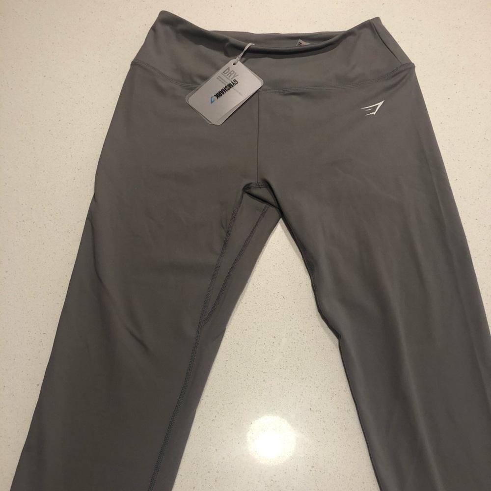 Gymshark crop leggings size medium brand new